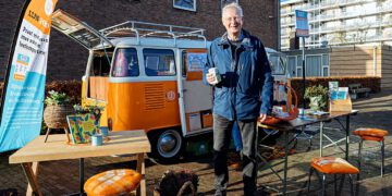 oranje busje