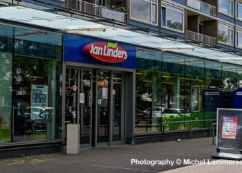 Buurtsuper Jan Linders vertrekt na 14 jaar uit de wijk Malburgen, Immerloo en Het Duifje