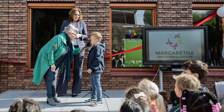 Opening leescafe